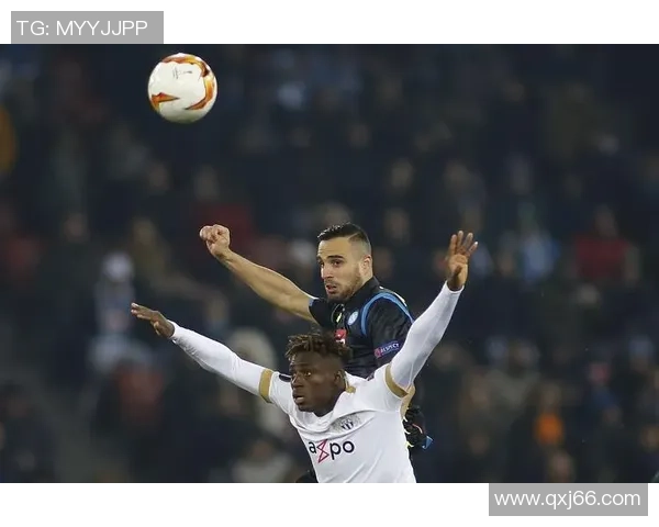 欧联杯激战皇马与那不勒斯交锋终场平局争议判罚引发全场热议