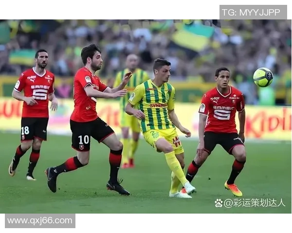 德甲精彩对决切尔西与里昂战成平局帽子戏法引发全场狂欢解析战术布局